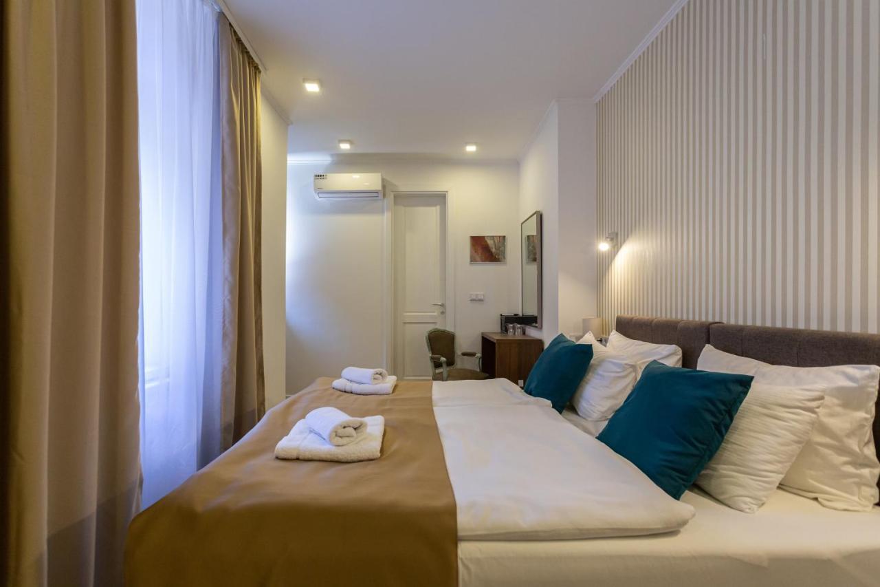 Heritage Hotel Petrakija SJJ Exterior photo