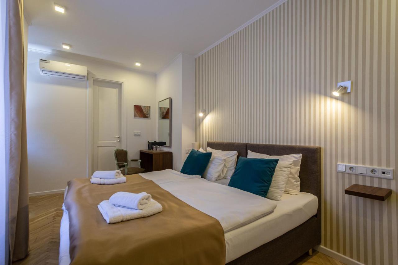 Heritage Hotel Petrakija SJJ Exterior photo